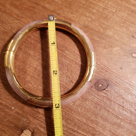 Rose Quartz & Gold Bangle - Picture 4 of 4